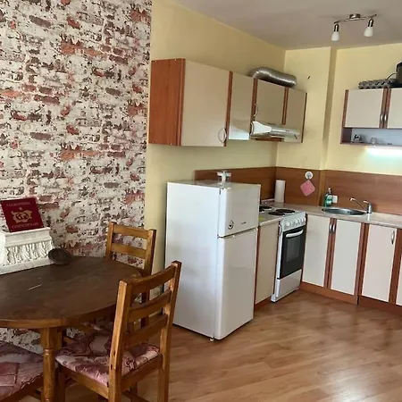 Stylish Studio Near Nbu Apartamento *