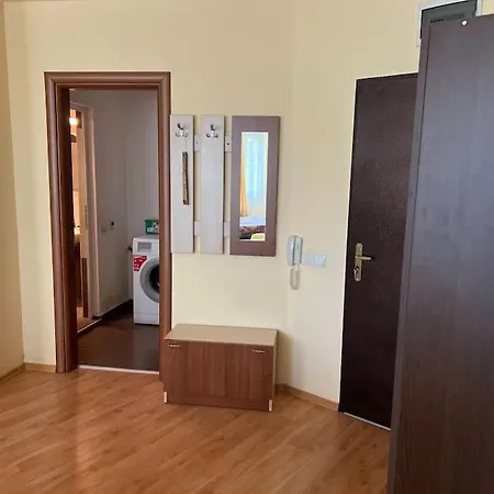 Stylish Studio Near Nbu Lejlighed Sofia